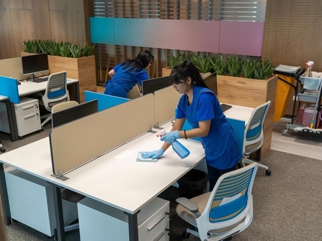 Oficinas, clínicas o gimnasios: cómo adaptamos la limpieza a cada negocio