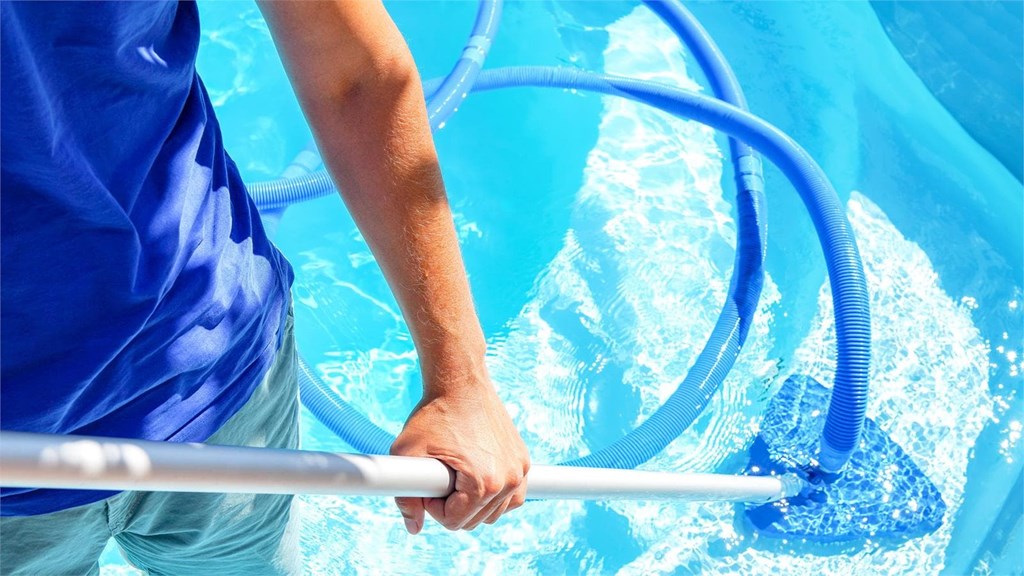 Prepara tu piscina para el verano con nuestro servicio de mantenimiento
